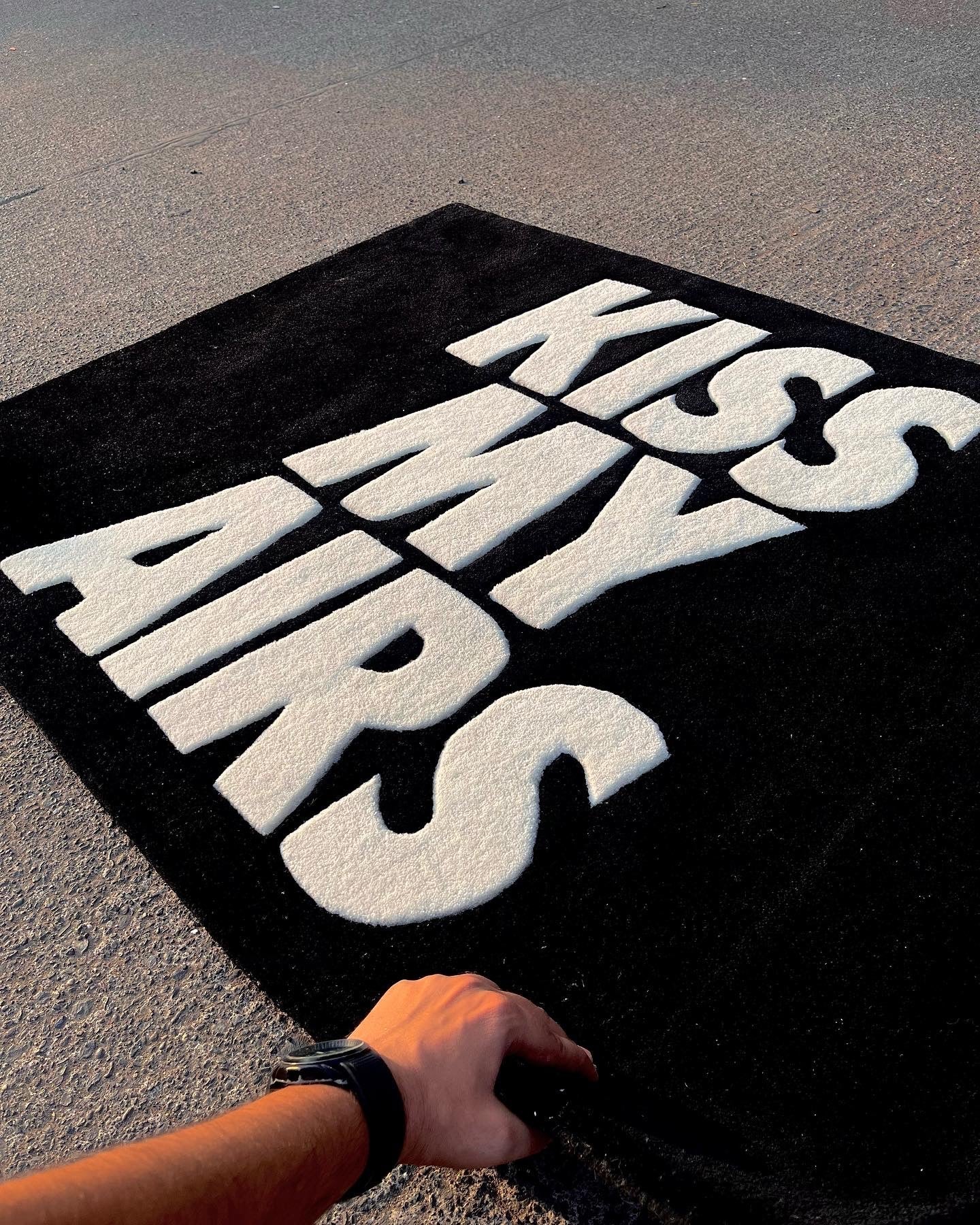 Kiss My Airs Black Custom Rug by Tuftplace