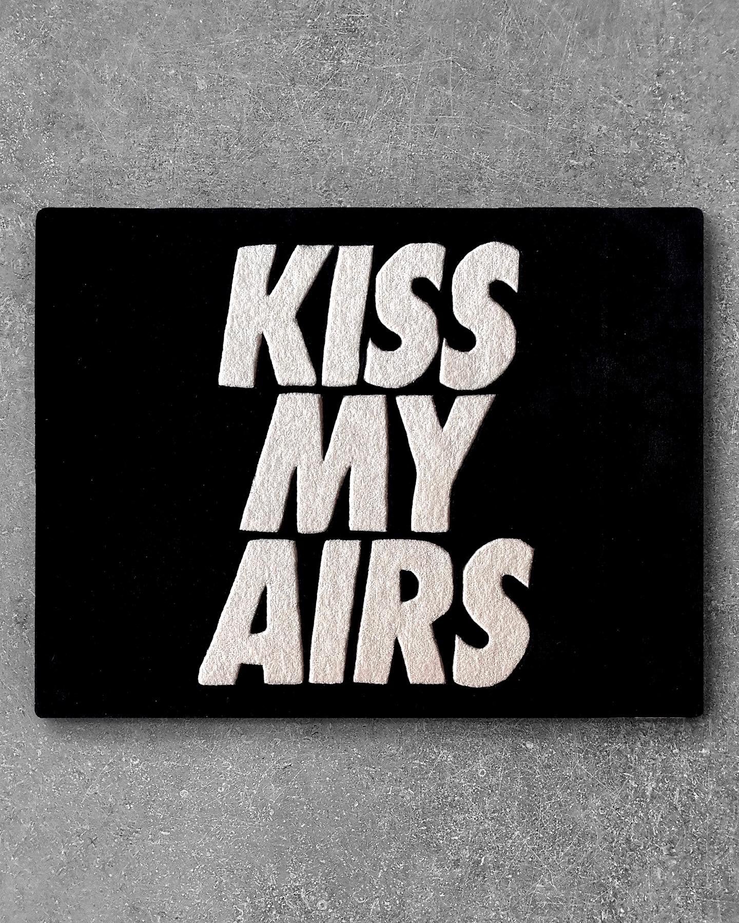 Kiss My Airs Black Custom Rug by Tuftplace