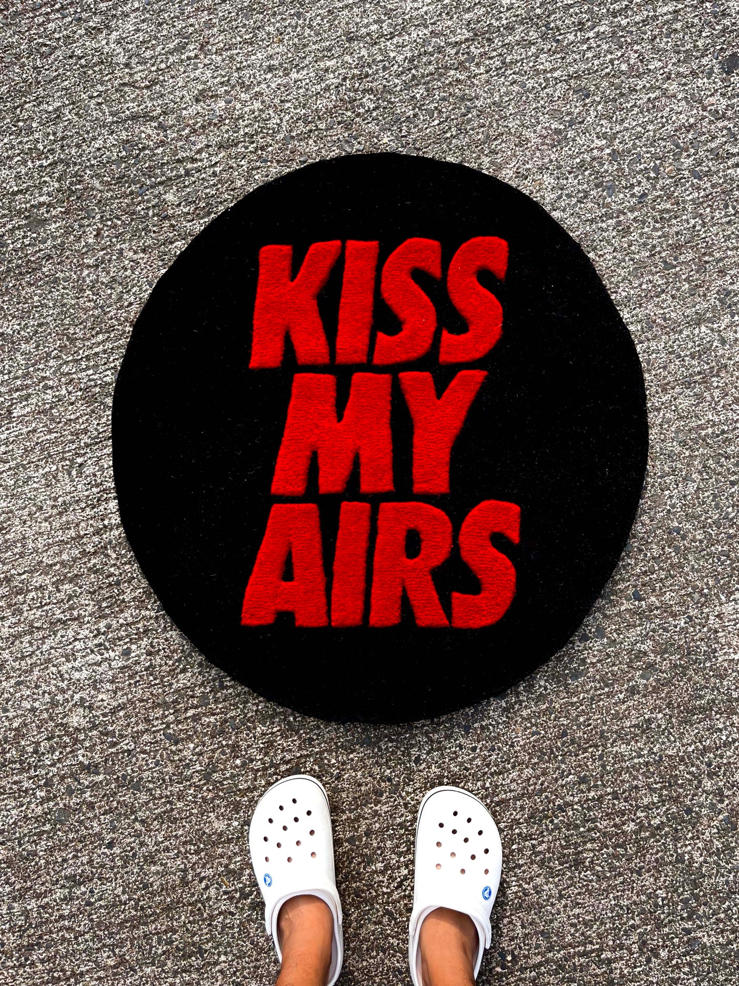 Kiss My Airs Circle Custom Rug by Tuftplace